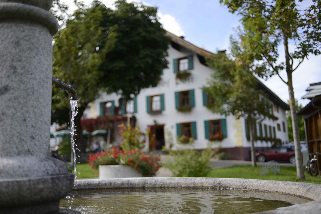 Alpengasthof Zur Post Hotel Шатвалд Екстериор снимка